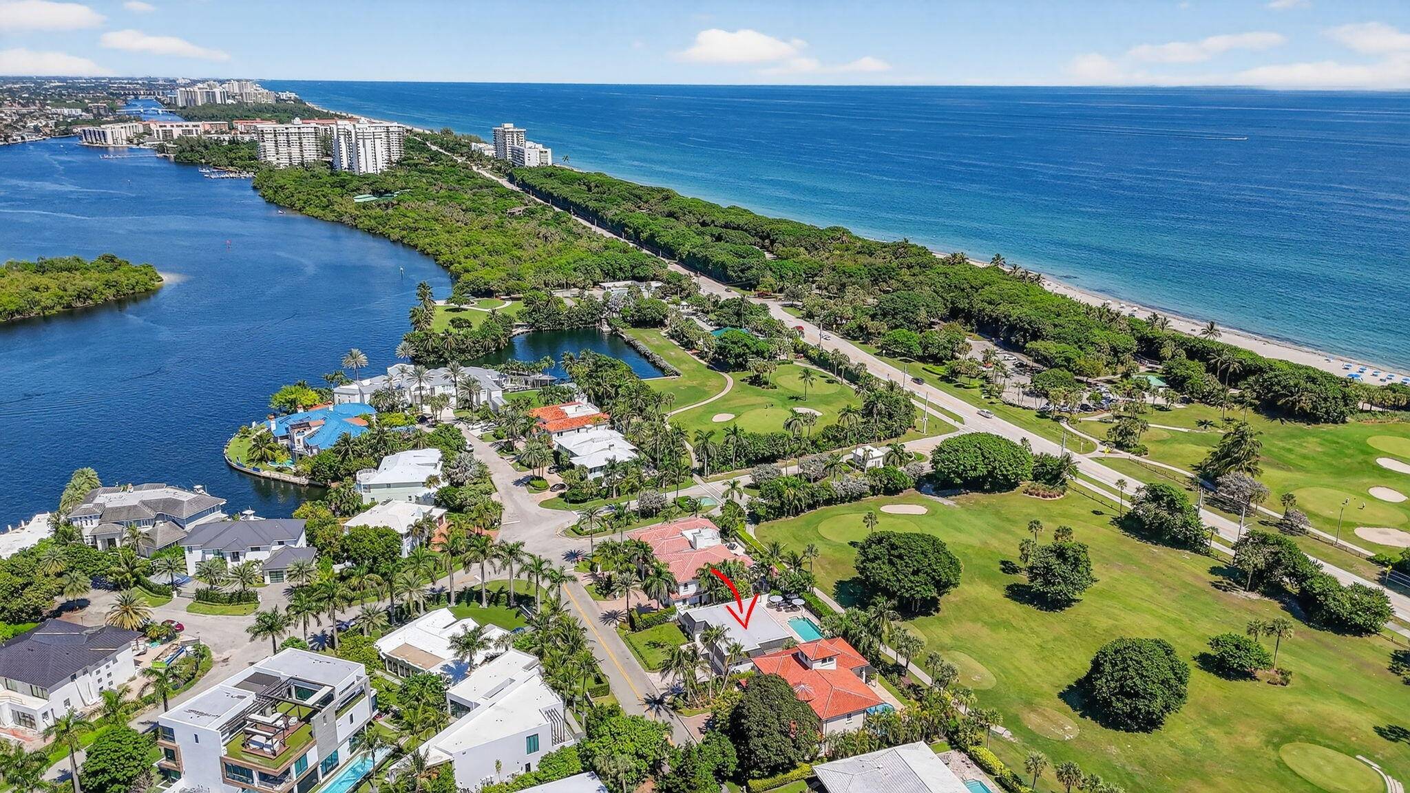 Welcome to winter paradise in the highly sought after Sun and Surf neighborhood of East Boca Raton !