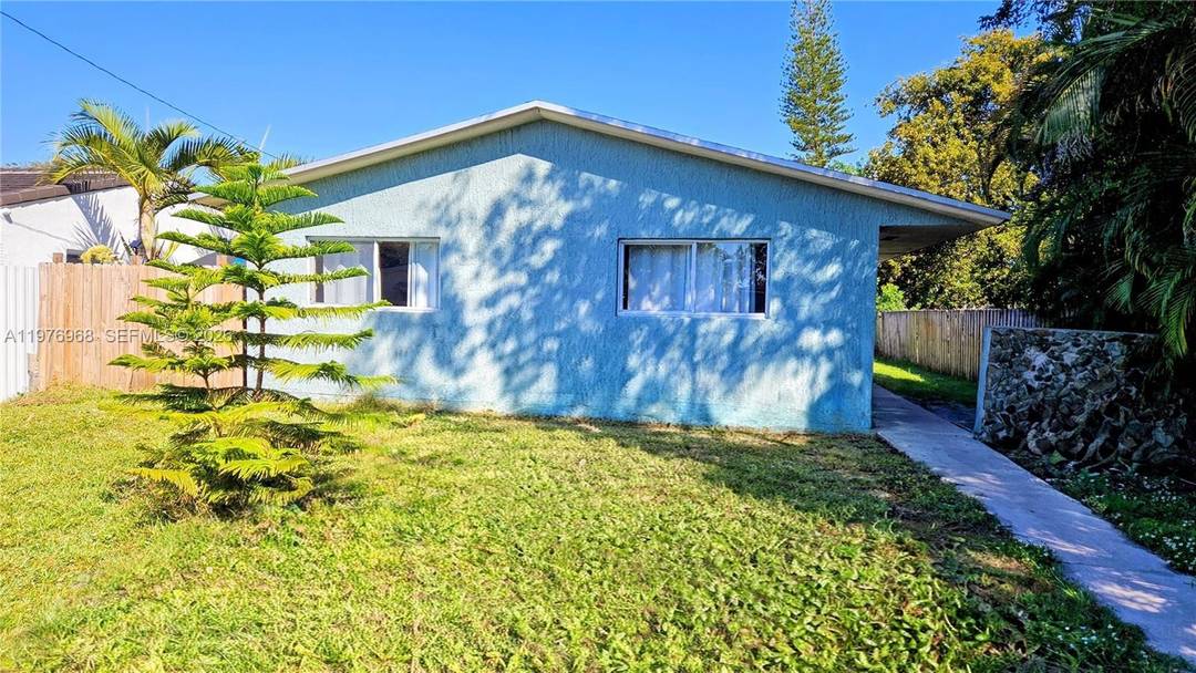 Great opportunity to own this duplex at 2411 Thomas offers a perfect blend of comfort and convenience, featuring two spacious bedrooms and one bathroom.