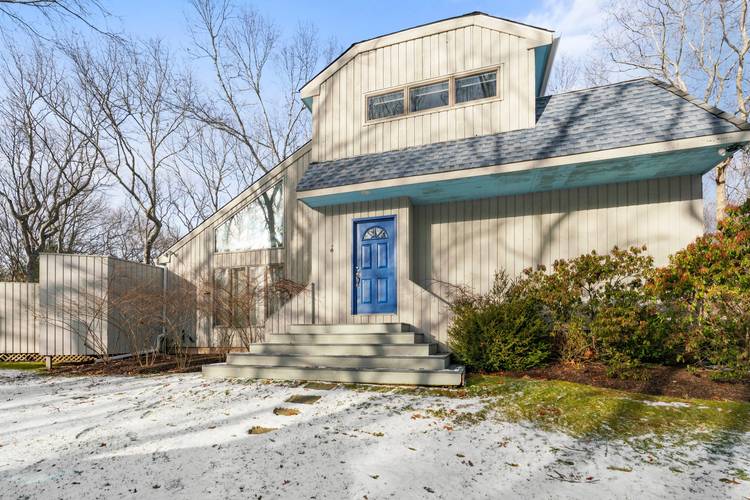 Newly Renovated Summer Getaway