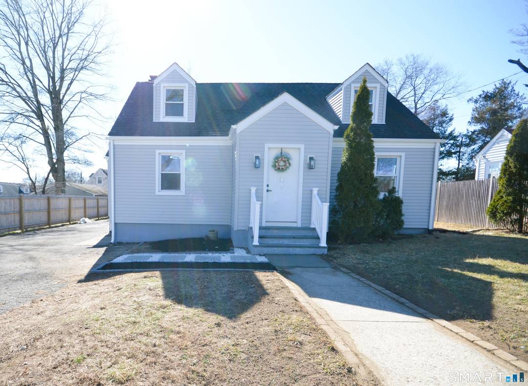 Great Buy in Fairfield Ready to Move in 4 Bedrooms 2 Full bath Cape on a most convenient location Close to shopping, Restaurant, Highways and New Train Station.