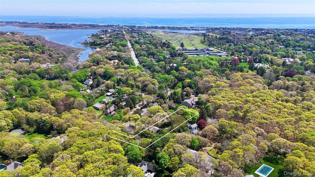 Located in the Hamptons' coveted Quogue Village !