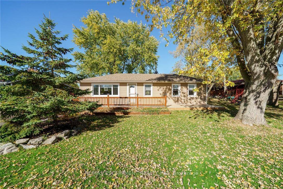 Welcome to 2073 First Ave featuring a Beautifully updated 2 bedroom Bungalow situated on picturesque 100' x 100' double lot in the charming Lakeside community of Selkirk.