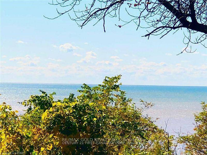 Available Immediate Furnished Outstanding Panoramic Lake Views from this House !