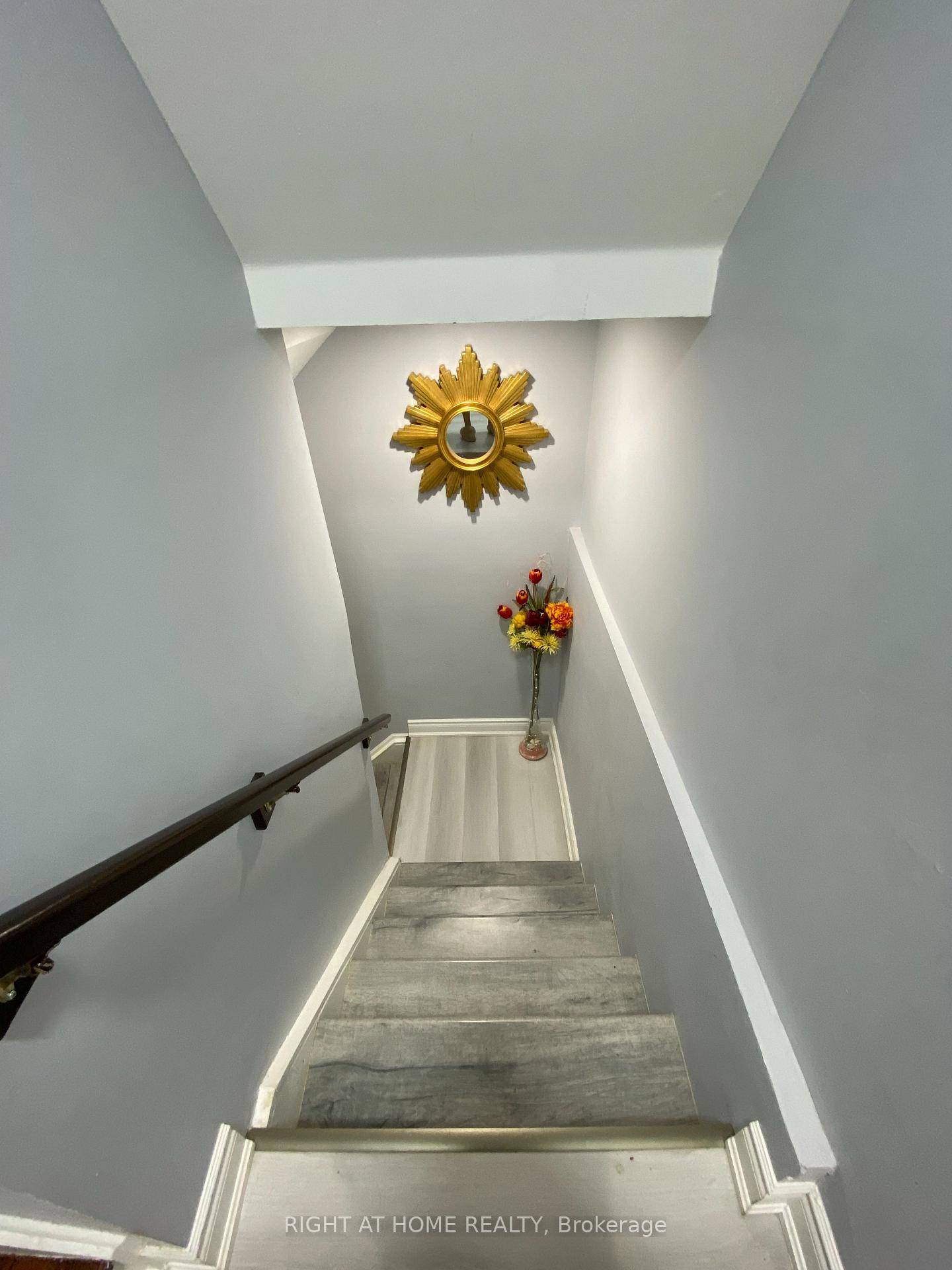 BRIGHT amp ; SPACIOUS OPEN CONCEPT BASEMENT STUDIO APT AVAILABLE IMMEDIATELY.