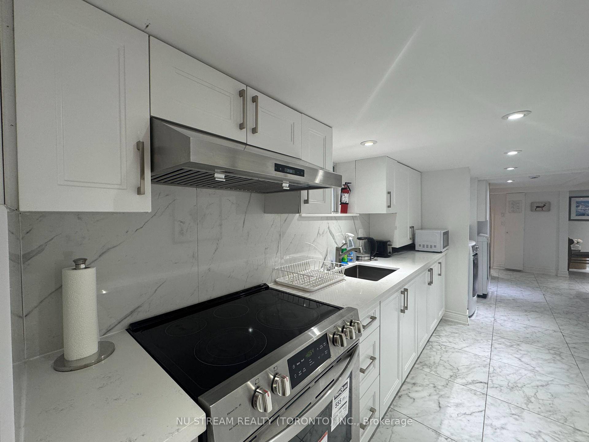 MOVE IN NOW ! ! Fully Renovated 3 Bedroom Basement Unit !