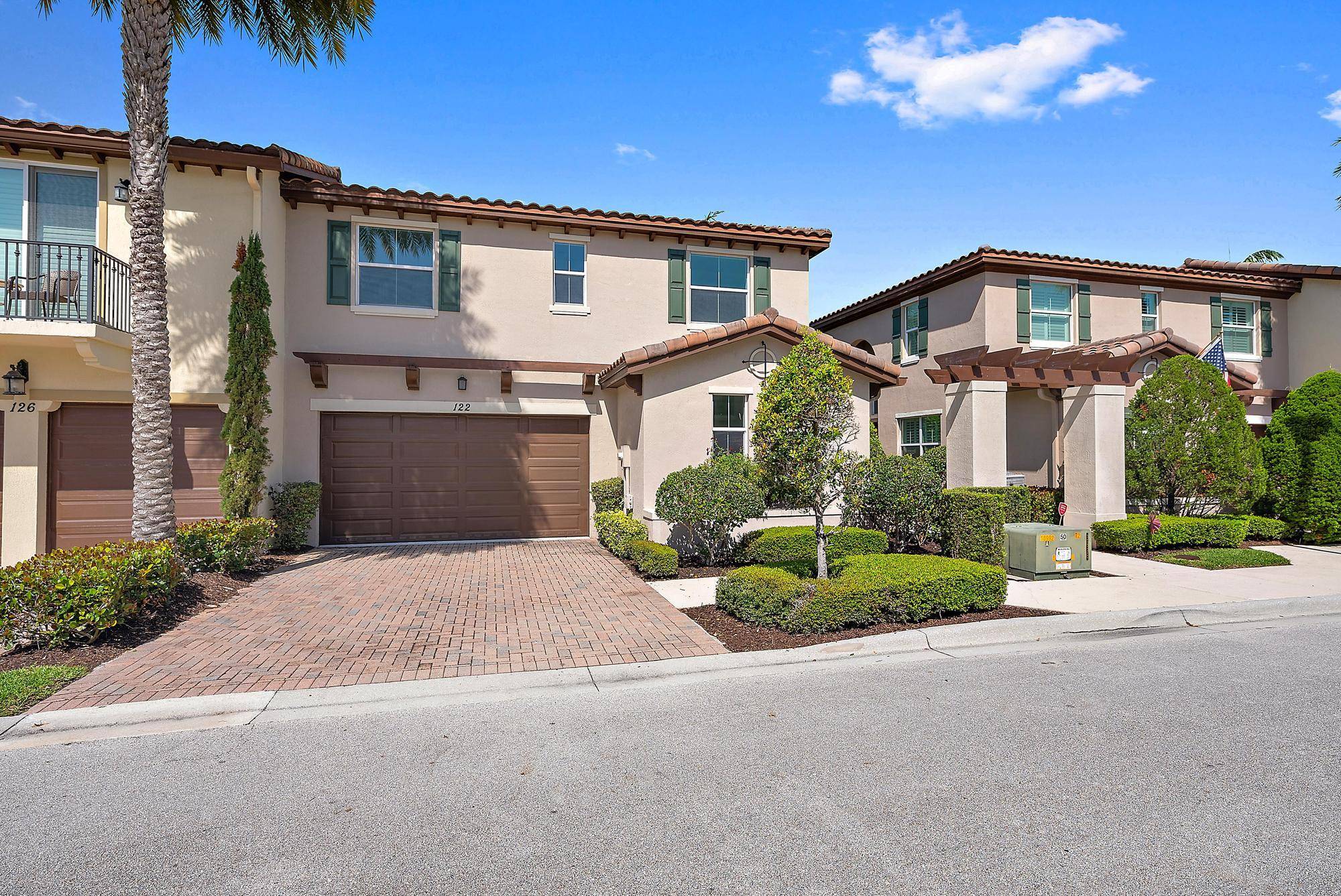 Amazing End Unit Townhouse in a Quiet Neighborhood Offering 4 Bedrooms 1 Bedroom on the Main Level, 3.