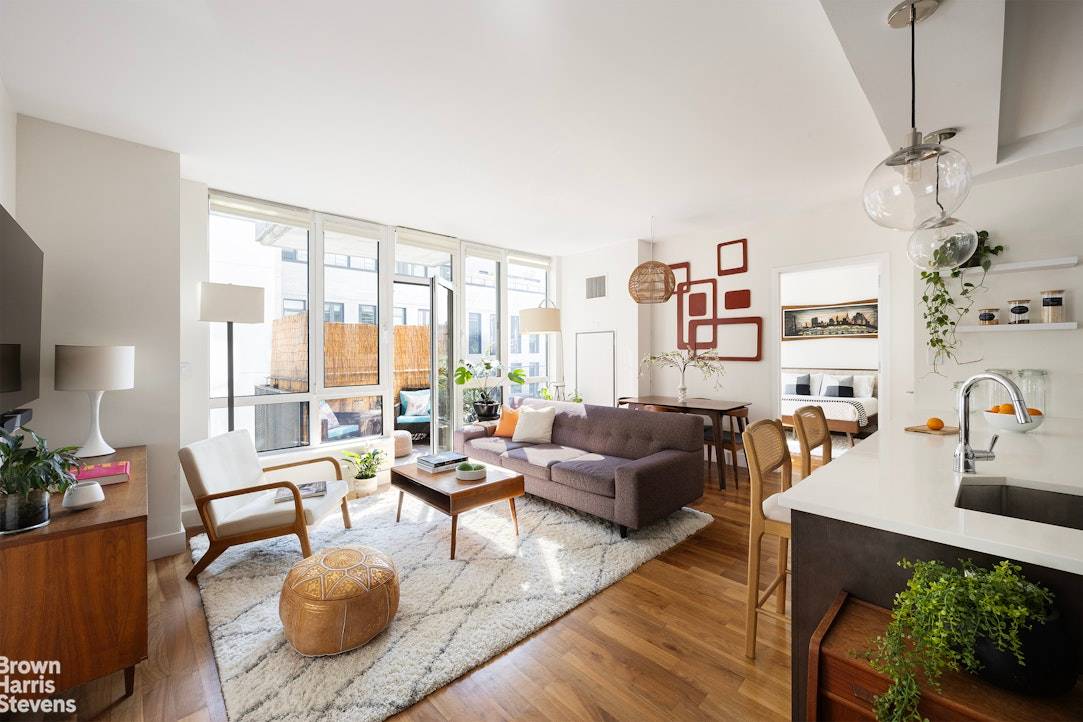 South Facing 2 Bedroom, 2 Bathroom Residence with Balcony and Luxury Finishes Flooded with all day southern light, this impeccably renovated 2 bedroom, 2 bathroom residence combines sophisticated design with ...