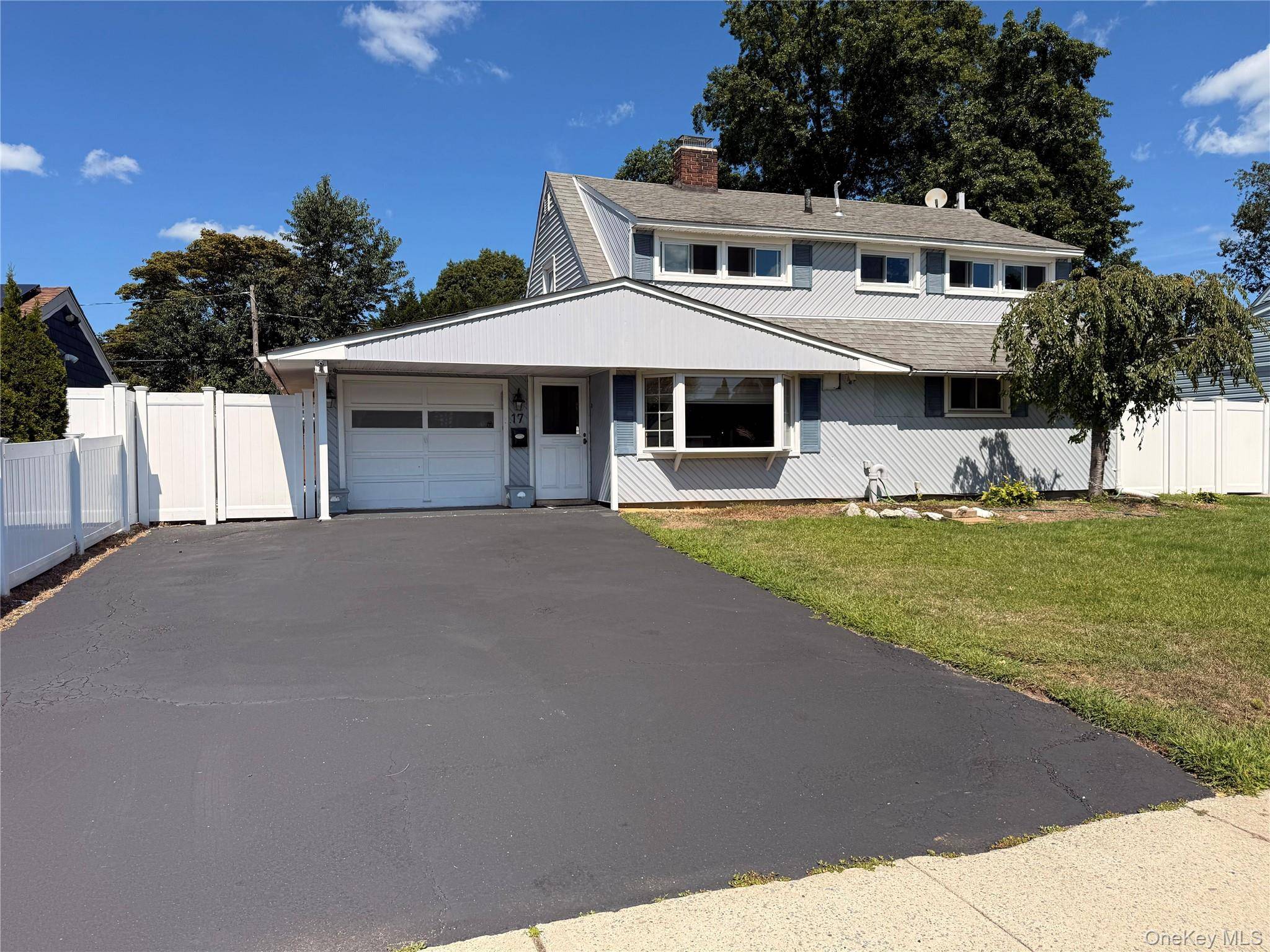 Charming Expanded Ranch in Levittown 17 Stevedore Ln Welcome to this beautifully expanded ranch style home, This spacious updated single family residence includes 5 bedrooms, 2 full bathrooms, and a ...