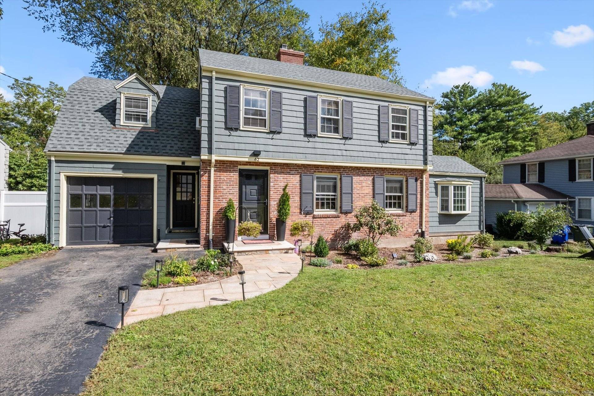 Move in Ready ! Bright and inviting, this lovely 4 bedroom Colonial has been completely updated yet maintains its historic charm with built ins around the fireplace, corner hutches in ...