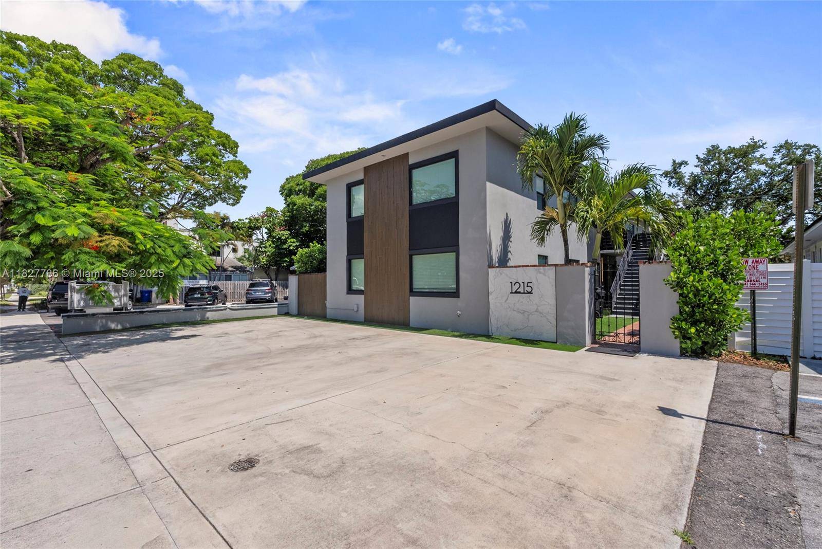 Turnkey 4 Unit Income Property in Prime Victoria Park Fort Lauderdale location !