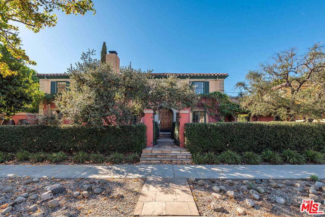 535 S Norton Ave 4BR La