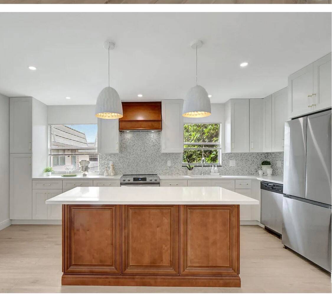 Welcome to Kings Point, the premier 55 community in Delray Beach !