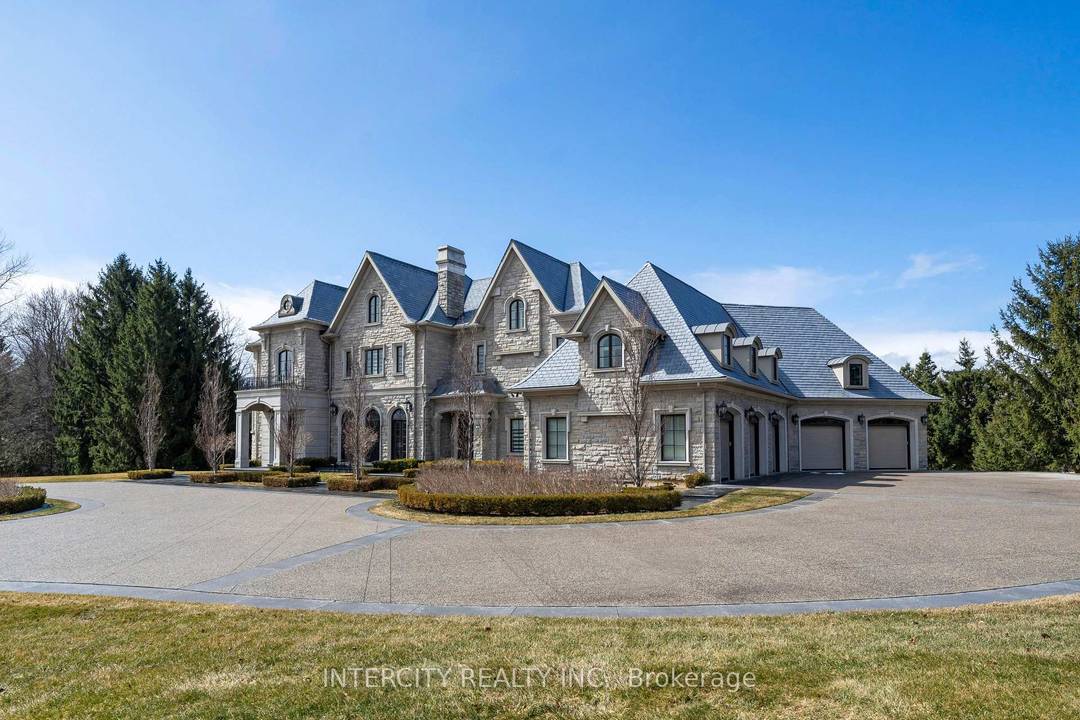 Welcome to 20 Orico Court, a breathtaking custom built estate nestled in the prestigious community of Kleinburg.