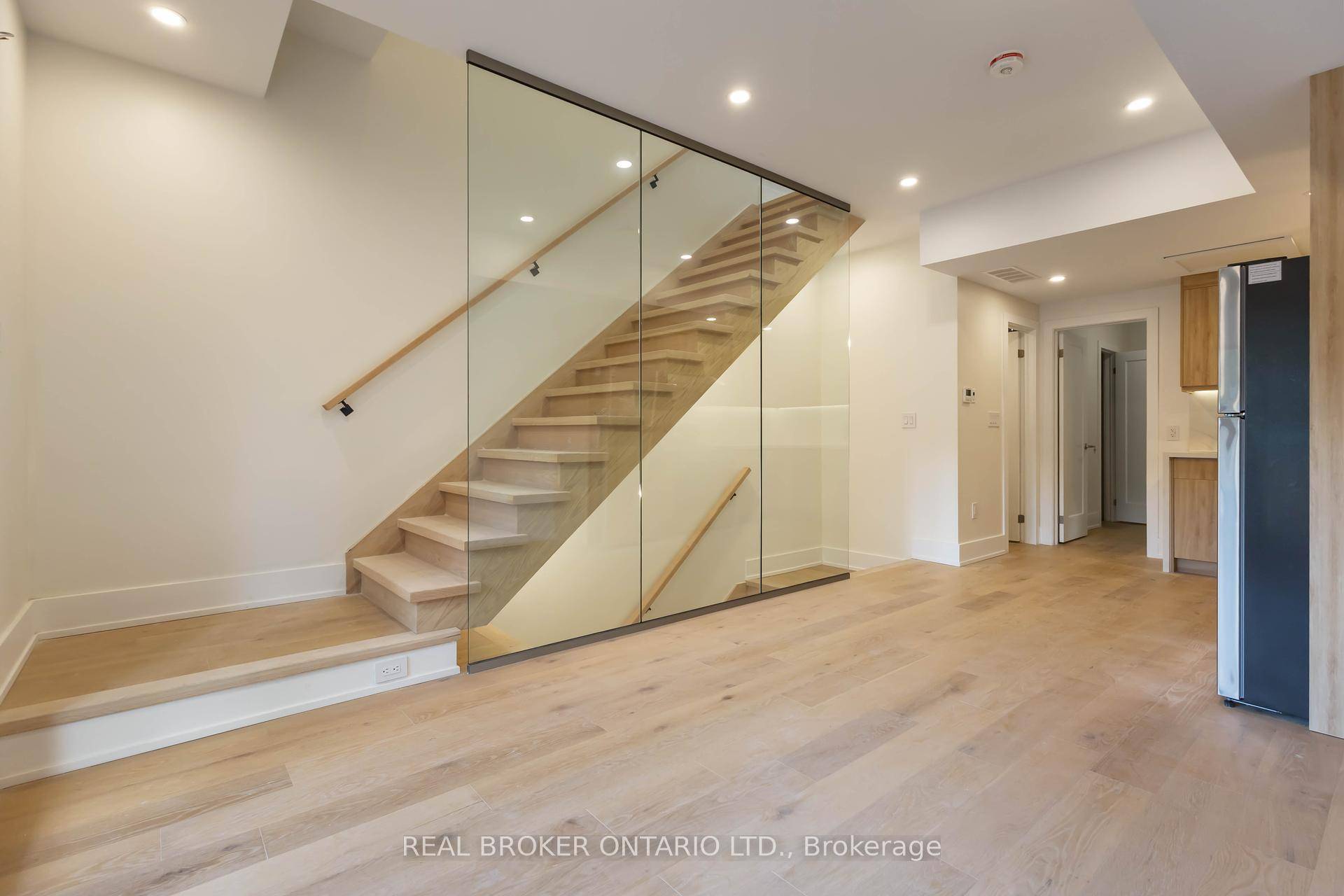 Unit R at Jones House offers 1, 109 square feet of split level living across three levels, thoughtfully designed for both comfort and style.