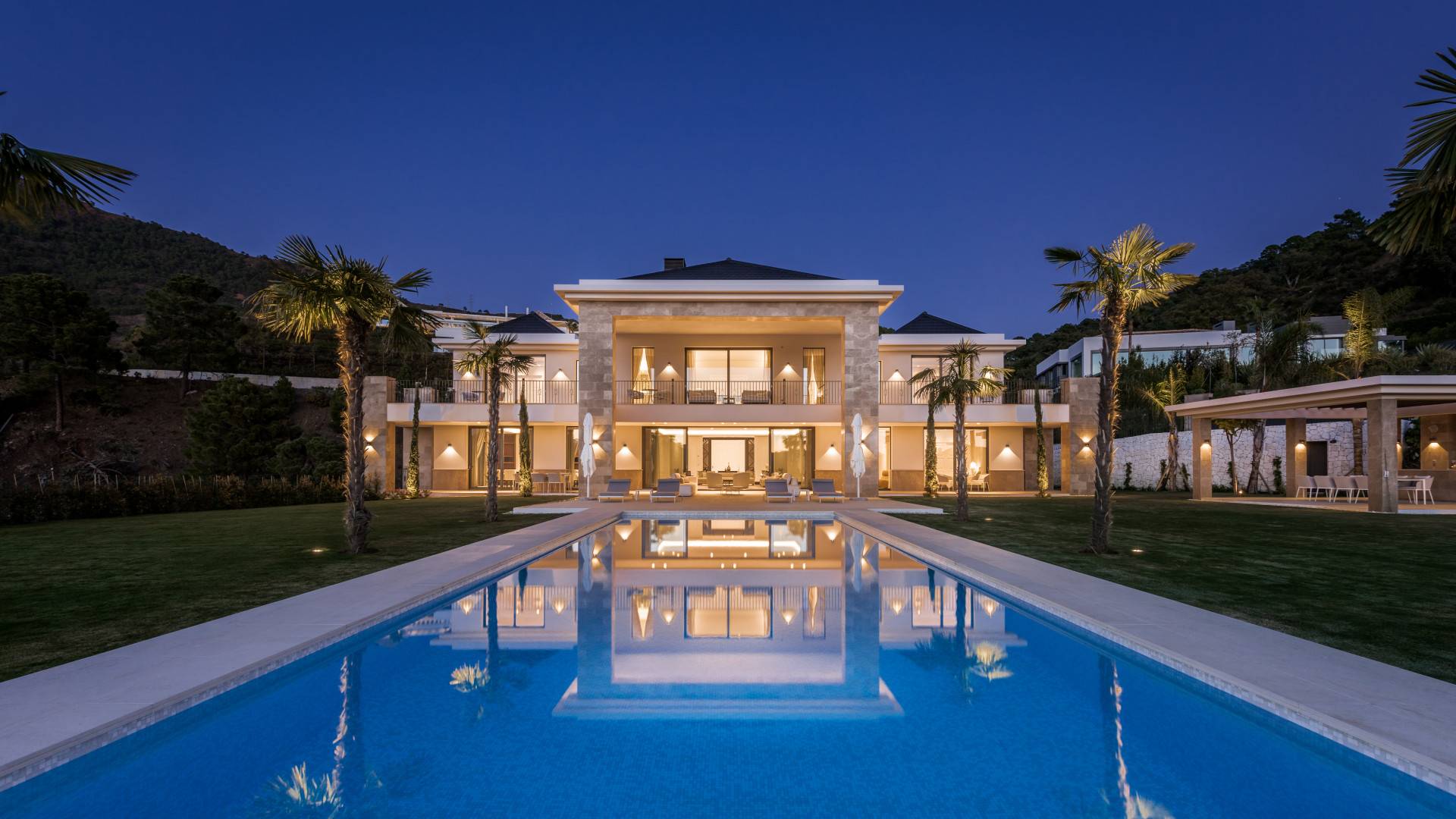 Luxury in the lap of nature with chic and glam of the coast at hand What can be better ?