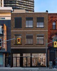 Prime location in the Entertainment and Fashion District and the Upc 101T1ing Hub, right in the heart of the City of Toronto.