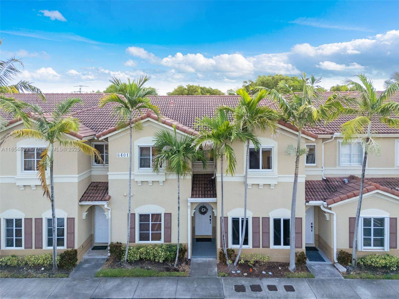 Fully renovated 4 bedroom, 3 bathroom home in the sought after Leeward at Islands at Doral Community.