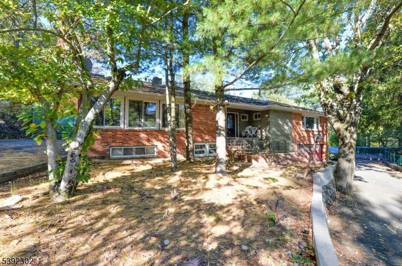 Very large Ranch in the pleasantdale section of West Orange, vacant and ready for immediate occupancy.