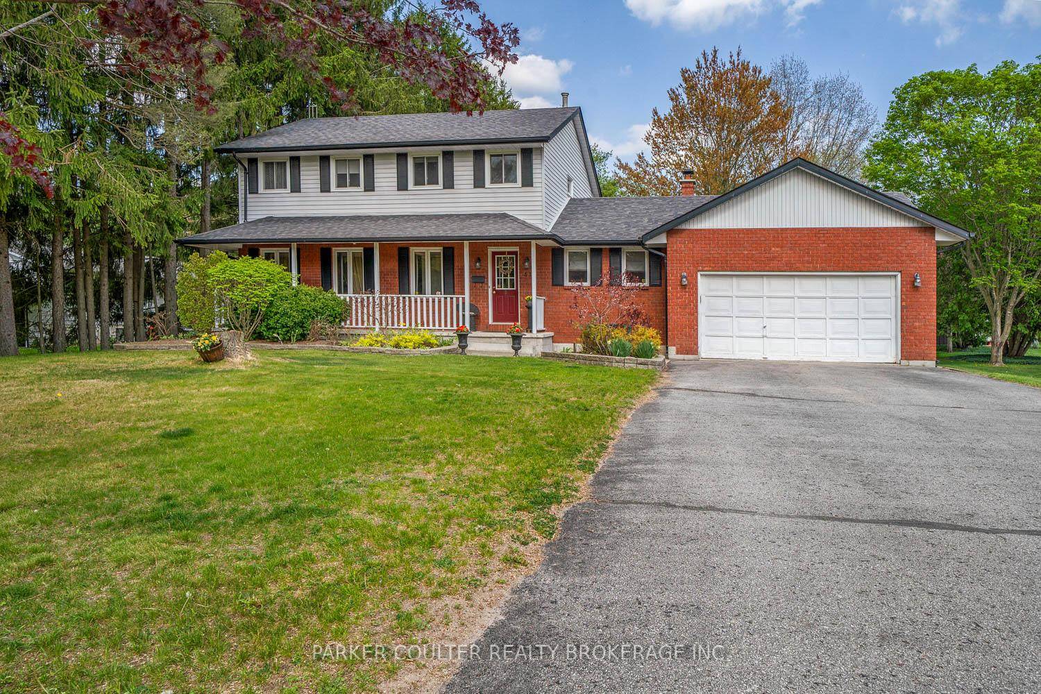 Nestled on a landscaped half acre lot in the sought after, family friendly community of Anten Mills, this 2, 000 sq.