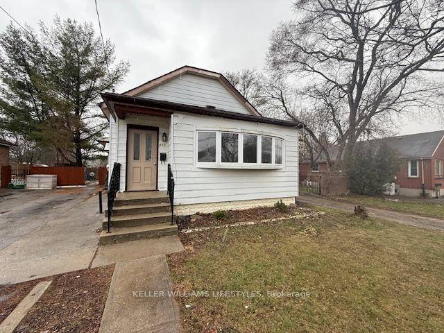 Welcome to 459 Hale Street, a bright and modern 3 1 bedroom, 2 bathroom home offering comfort, functionality, and plenty of space in a convenient South East London location.