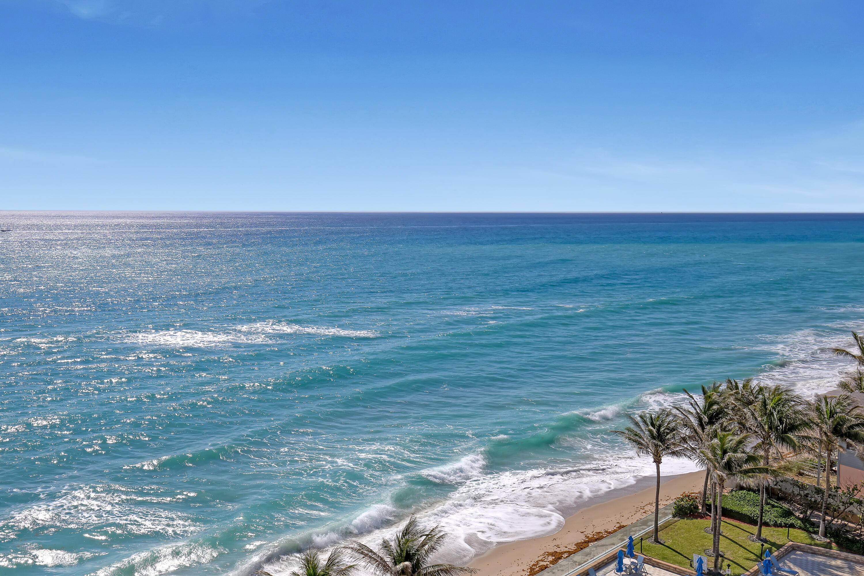 Enjoy the stunning views of the ocean and intracoastal waterway.