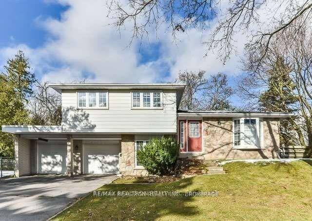 A Lovely Family Home In Charming Old Unionville Lower Level Walking Distance To Main Street Unionville, Toogood Park, Schools amp ; Much More !