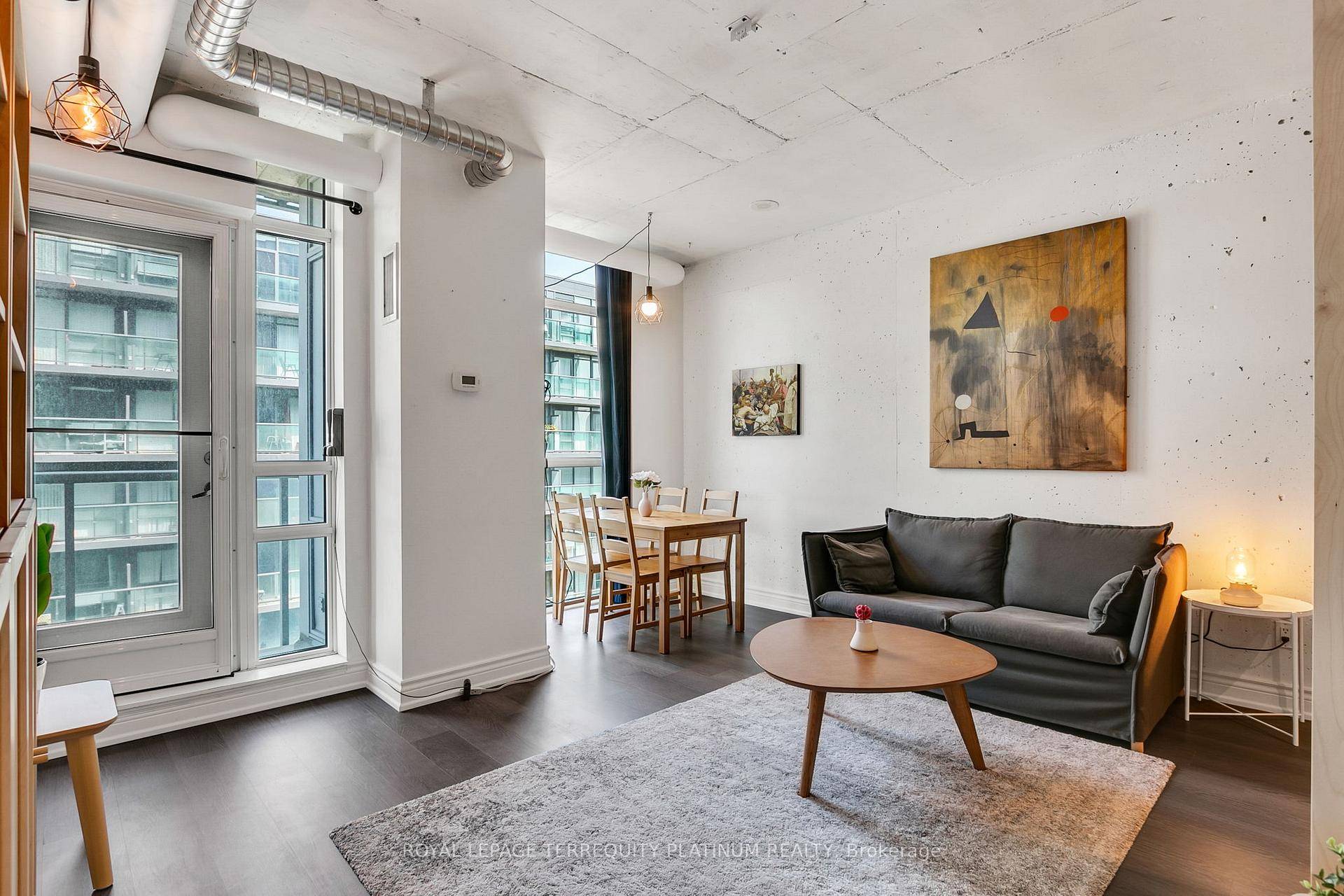 True Loft Living at Westside Gallery Lofts in Prime Queen West !