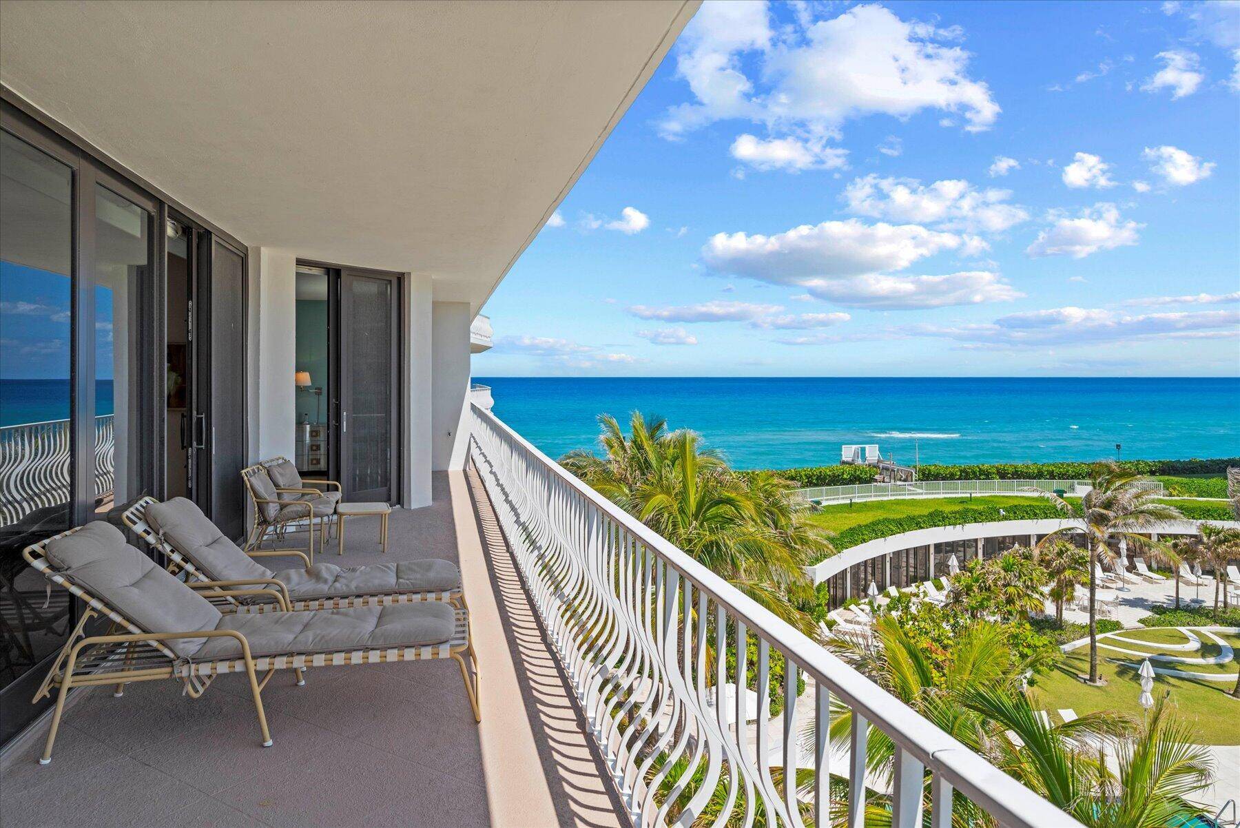 Enjoy luxurious oceanfront living in this spacious 2 bedrooms, 2.