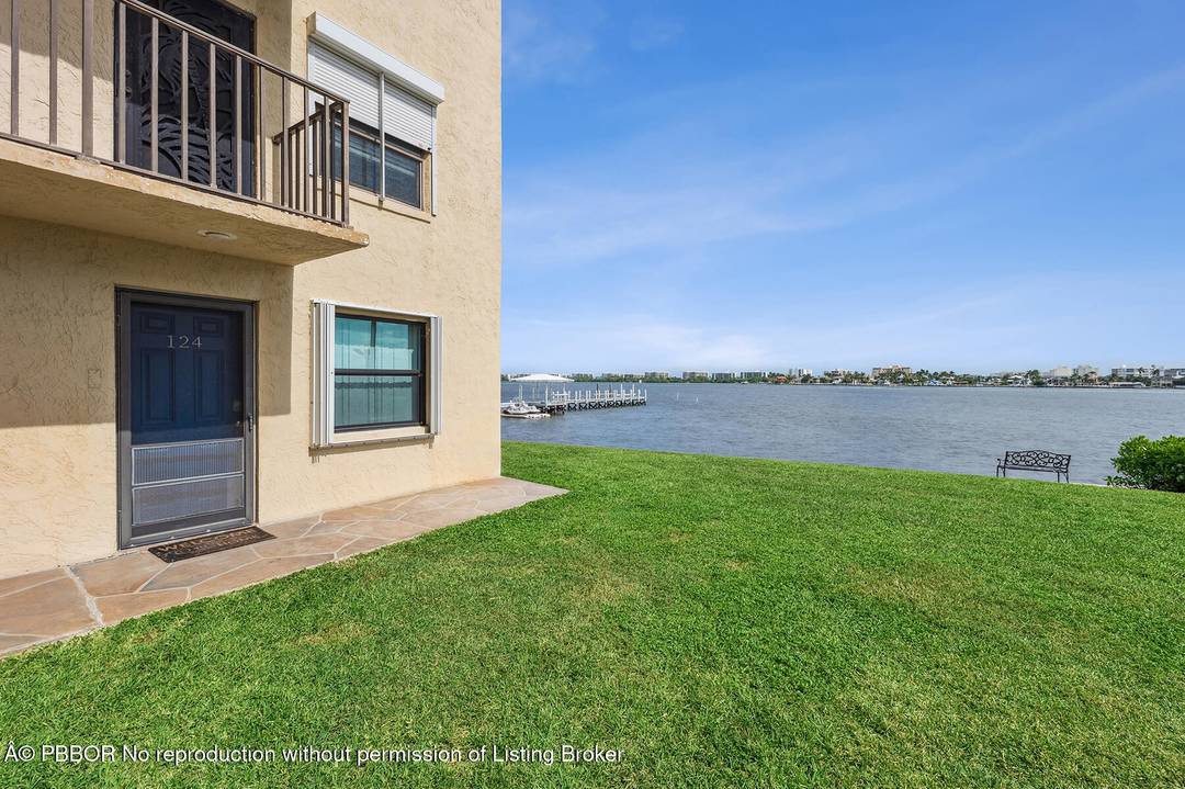 Beautifully updated 2BR 2BA first floor condo with stunning direct Intracoastal views !