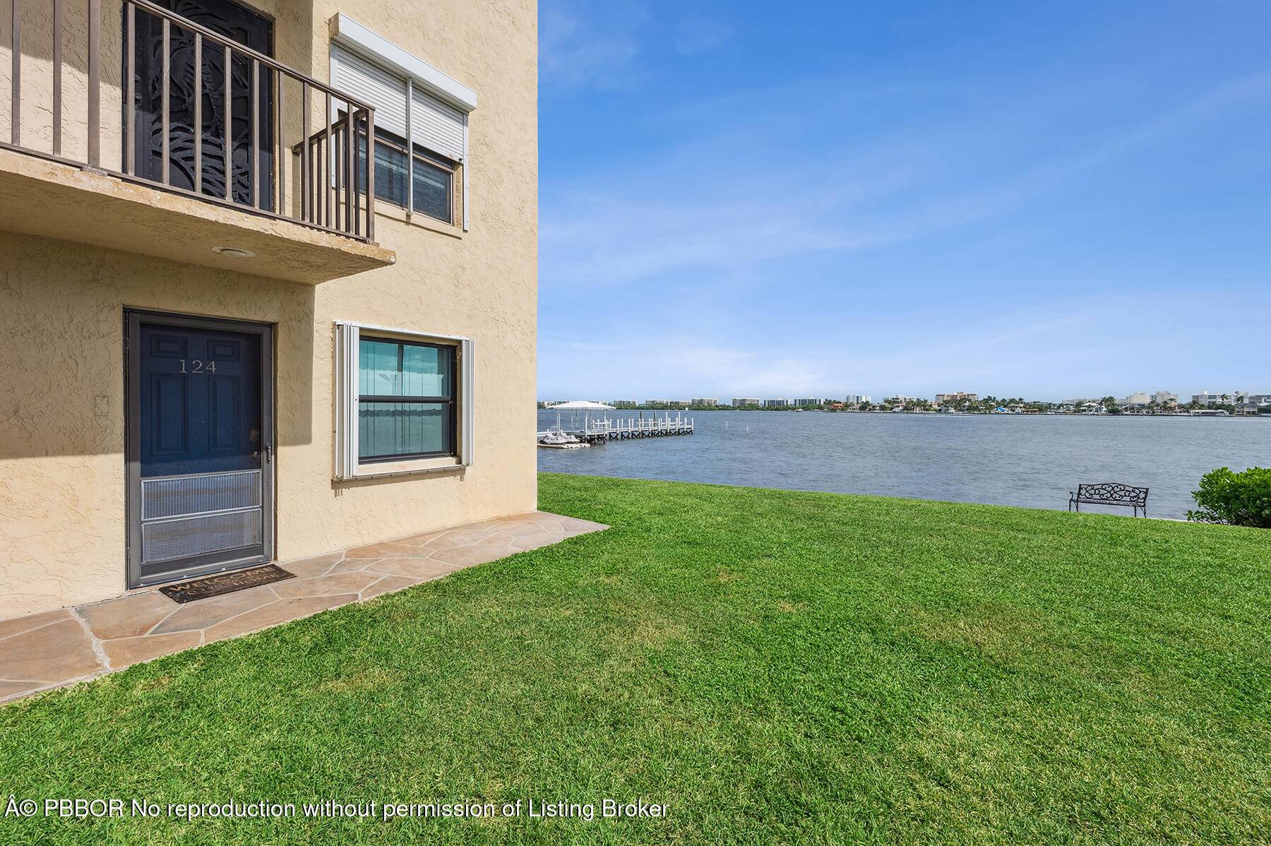 Beautifully updated 2BR 2BA first floor condo with stunning direct Intracoastal views !