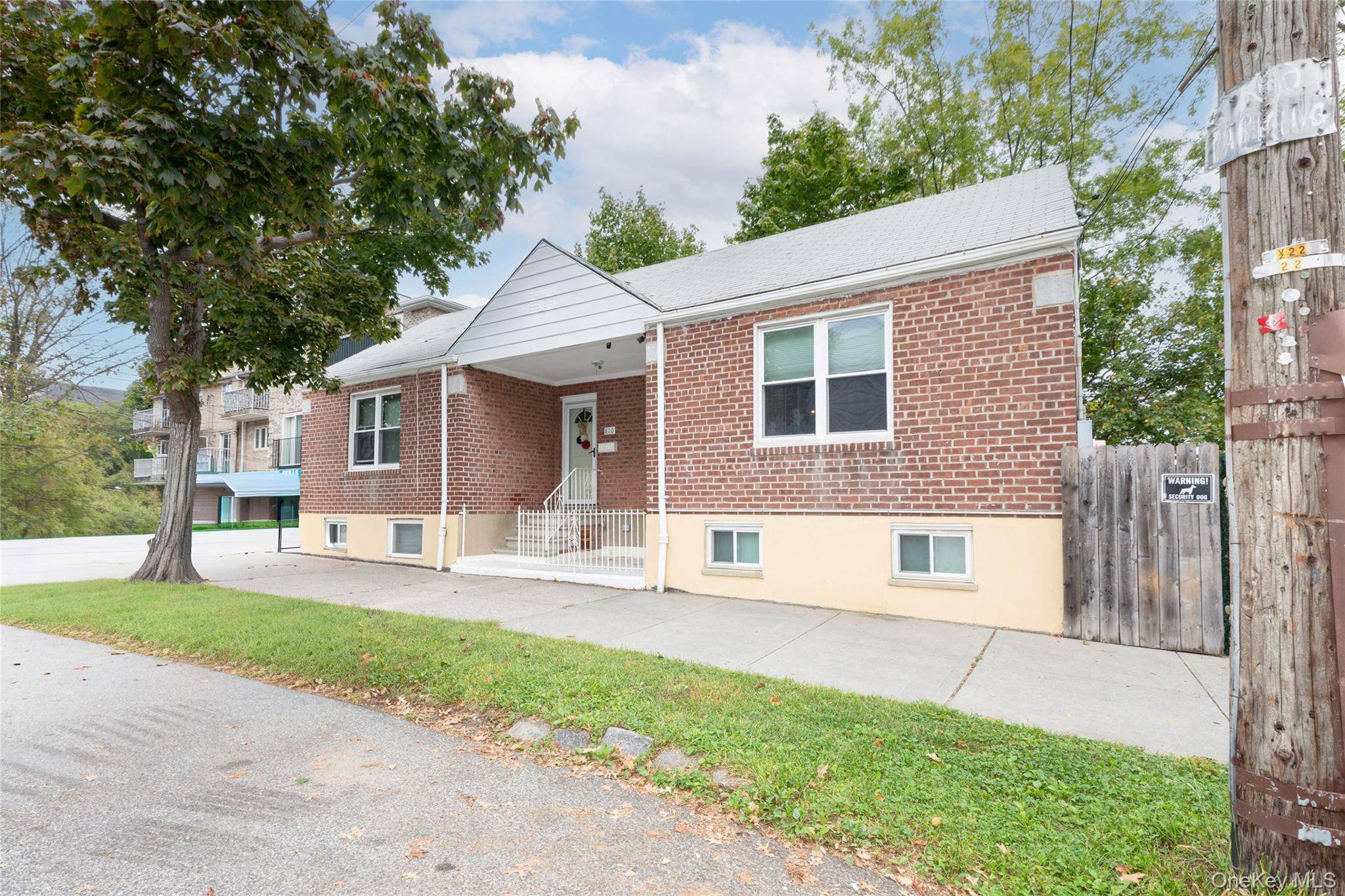 Welcome home to 810 Clarence Avenue.