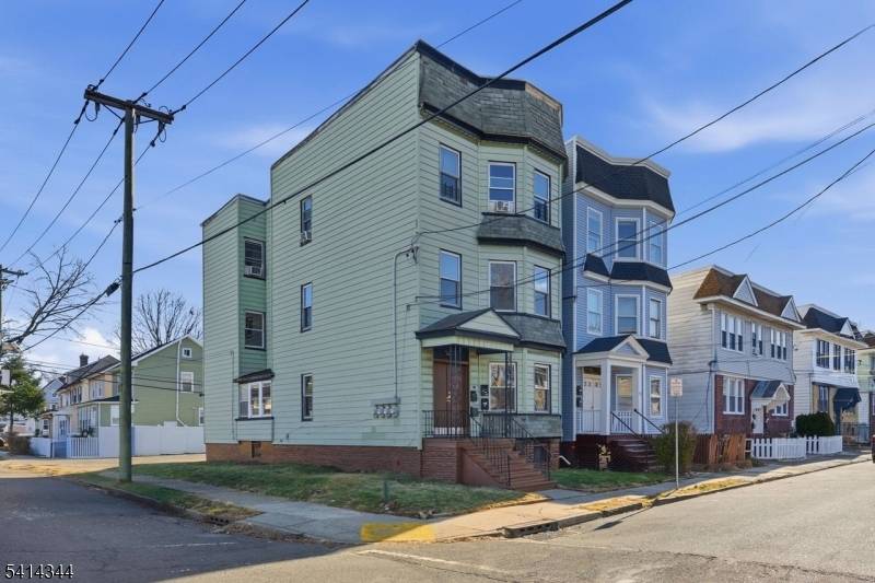 Great investment opportunity in this three family corner property in the upper Vailsburg section of Newark on the border of East Orange featuring three generously sized bedrooms with one bathroom ...