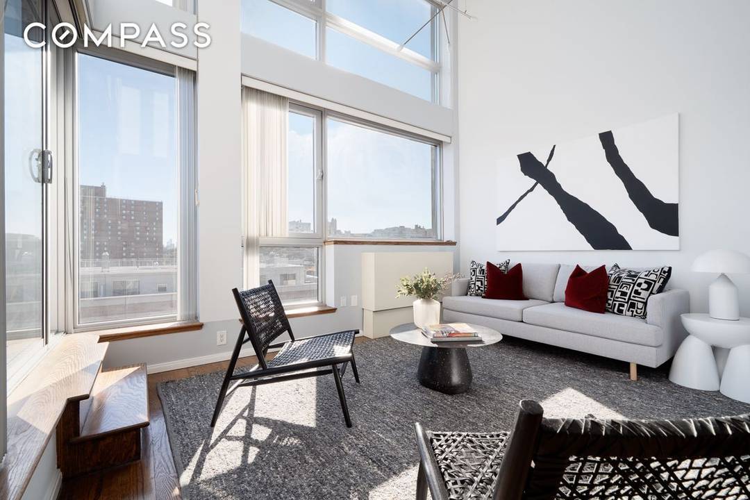 Penthouse Perfection in Harlem s Langston Condominium Experience true penthouse living beneath soaring 18 foot ceilings in this expansive south facing duplex, offering over 1, 300 square feet of thoughtfully ...