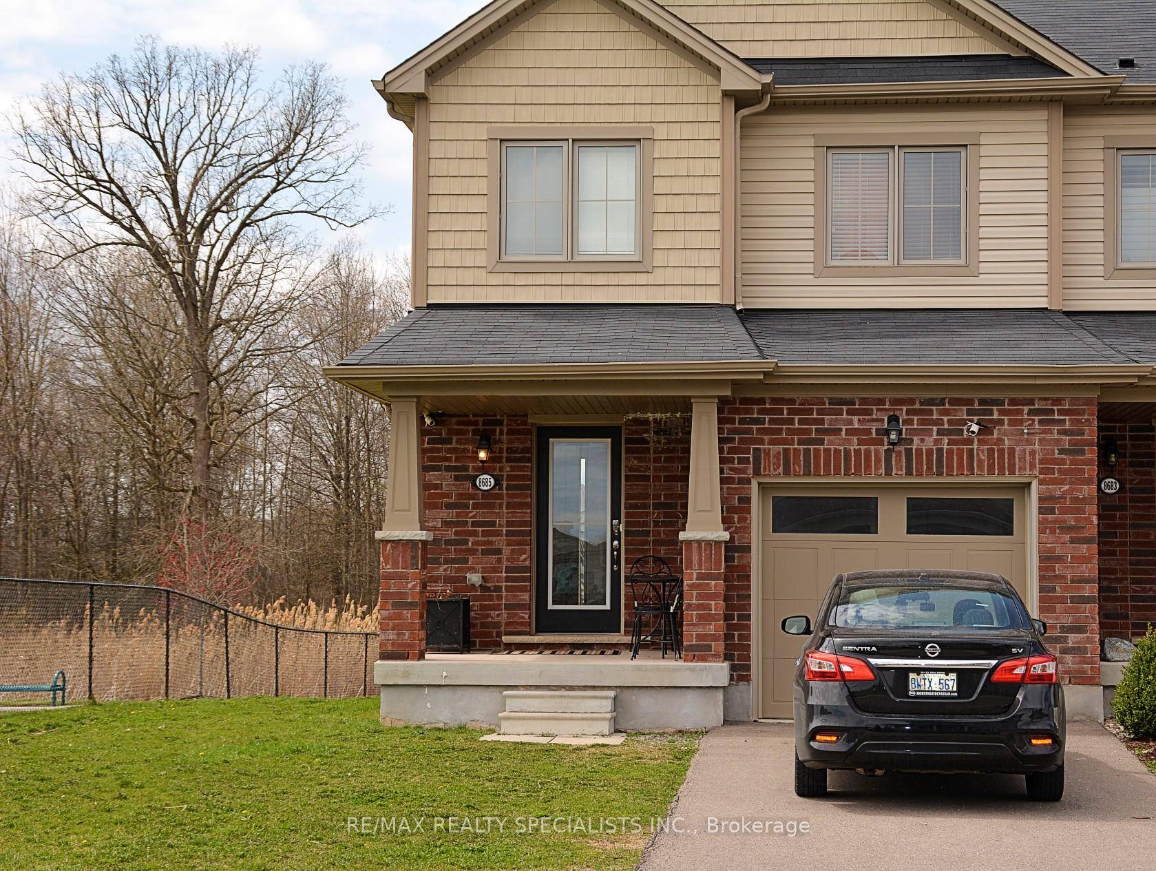 Discover this exclusive three bedroom, three bathroom end unit townhouse nestled in the highly sought after area of Niagara Falls.