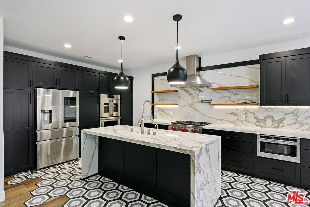 6477   Zuma View Pl 3BR Malibu La