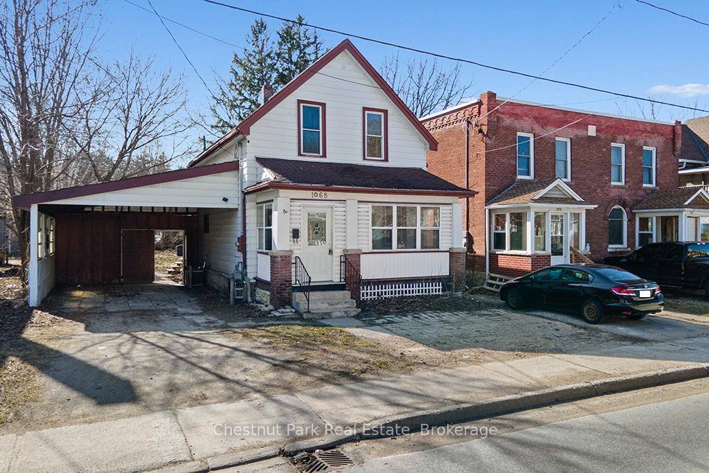 Are you looking for a centrally located family home ; investment property or first time home ?