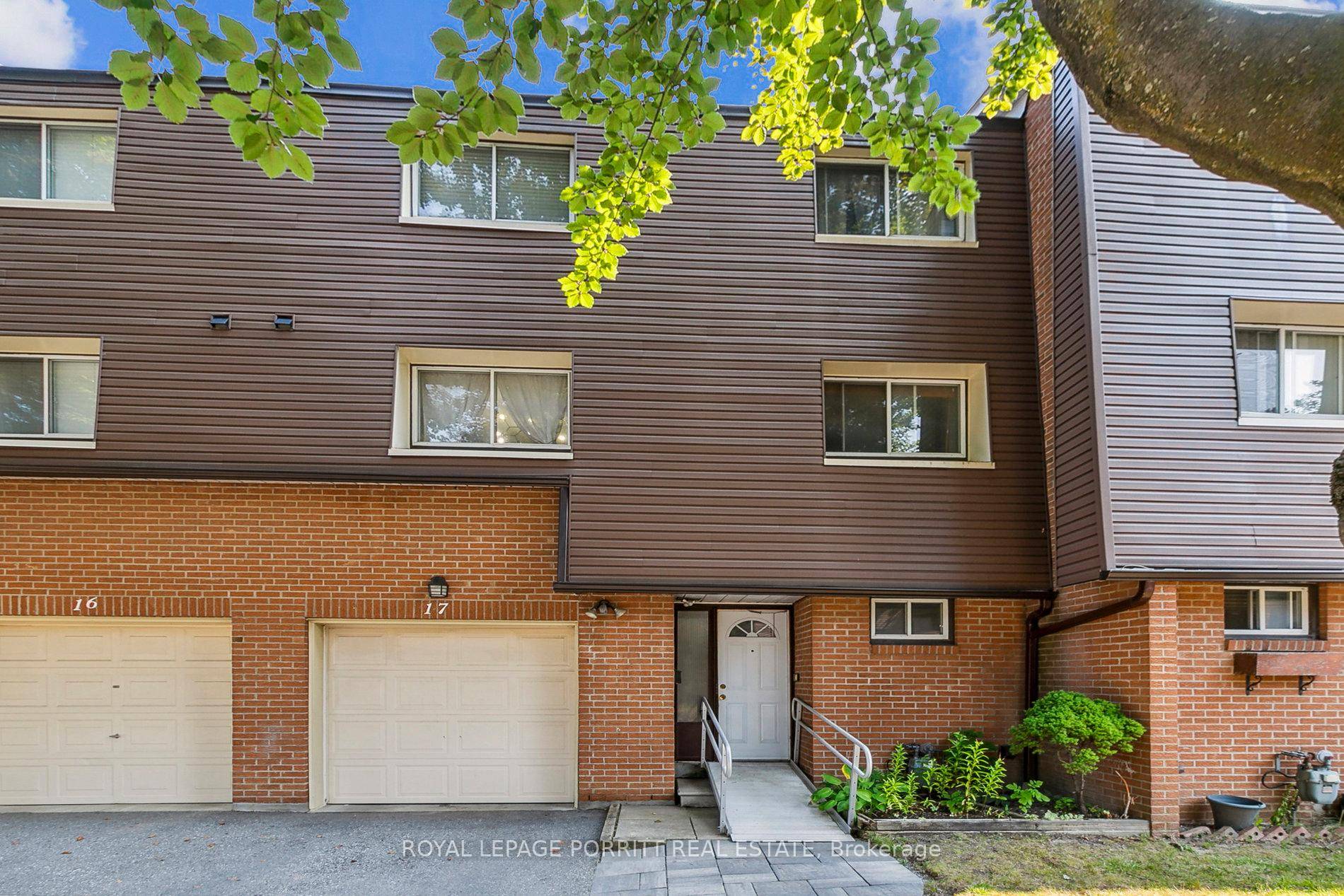 Welcome To One Of The Largest Homes In The Neighbourhood, Offering 1, 995 Sq Ft Of Living Space Thats An Ideal Fit For A Large Family.