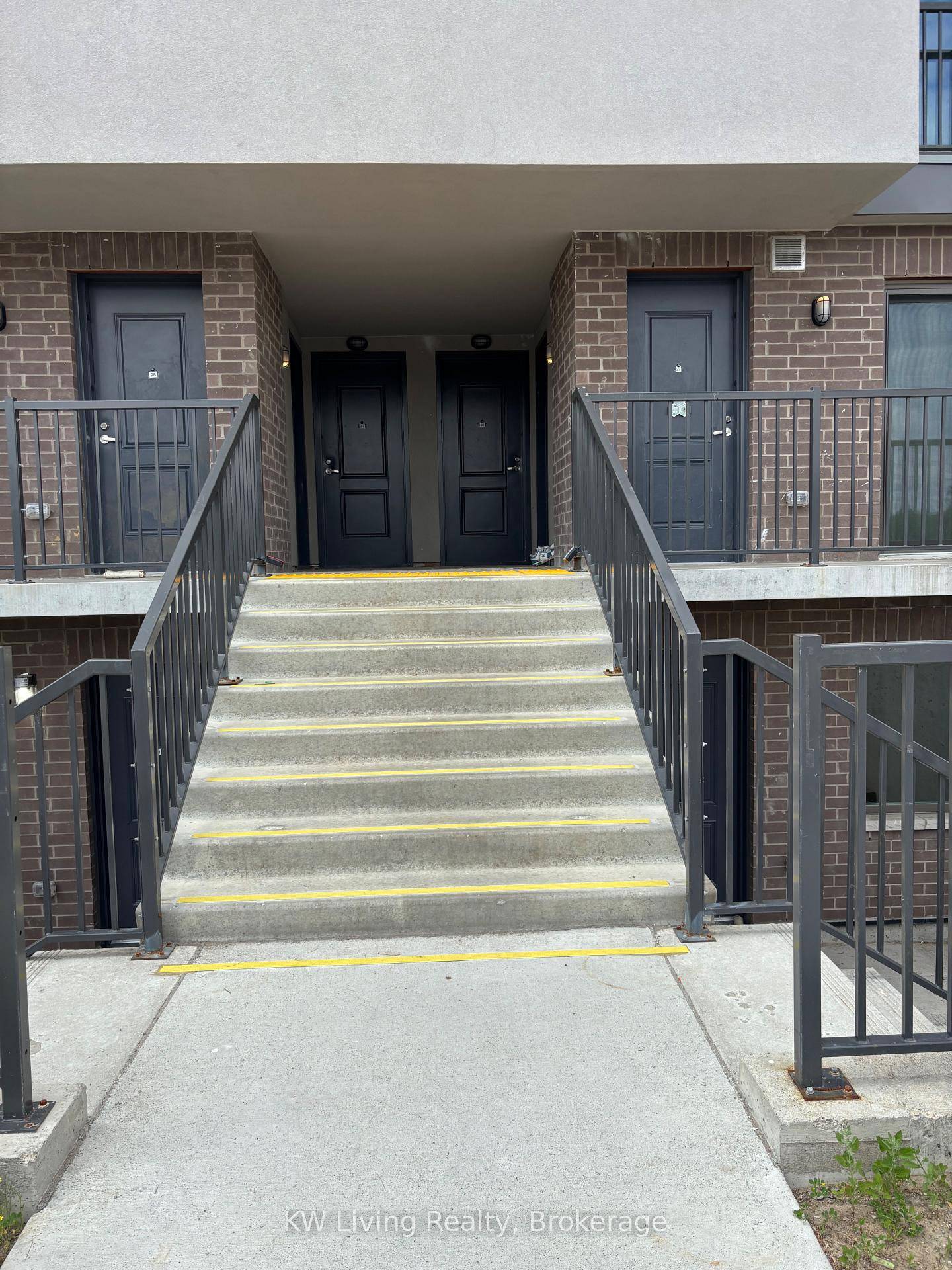Brand New Stacked Towns Located In High Demanding Hespeler Community.