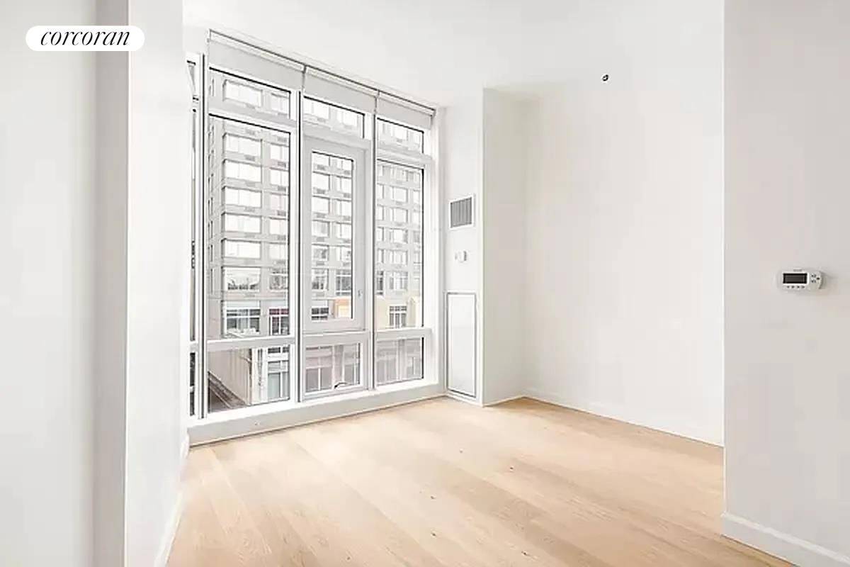Spacious loft studio in the exclusive icon building features soaring 13' ceilings, floor to ceiling windows and exquisite condominium standard finishes.