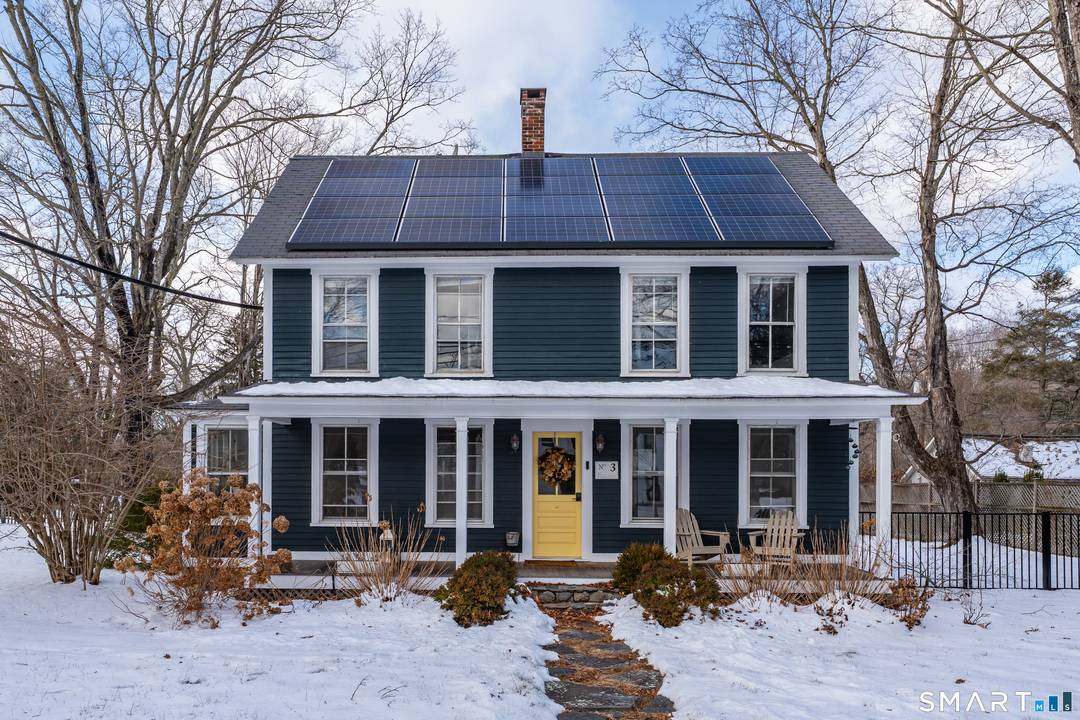 This 1900s colonial farmhouse located in the historic village of Hadlyme is truly brimming with charm.