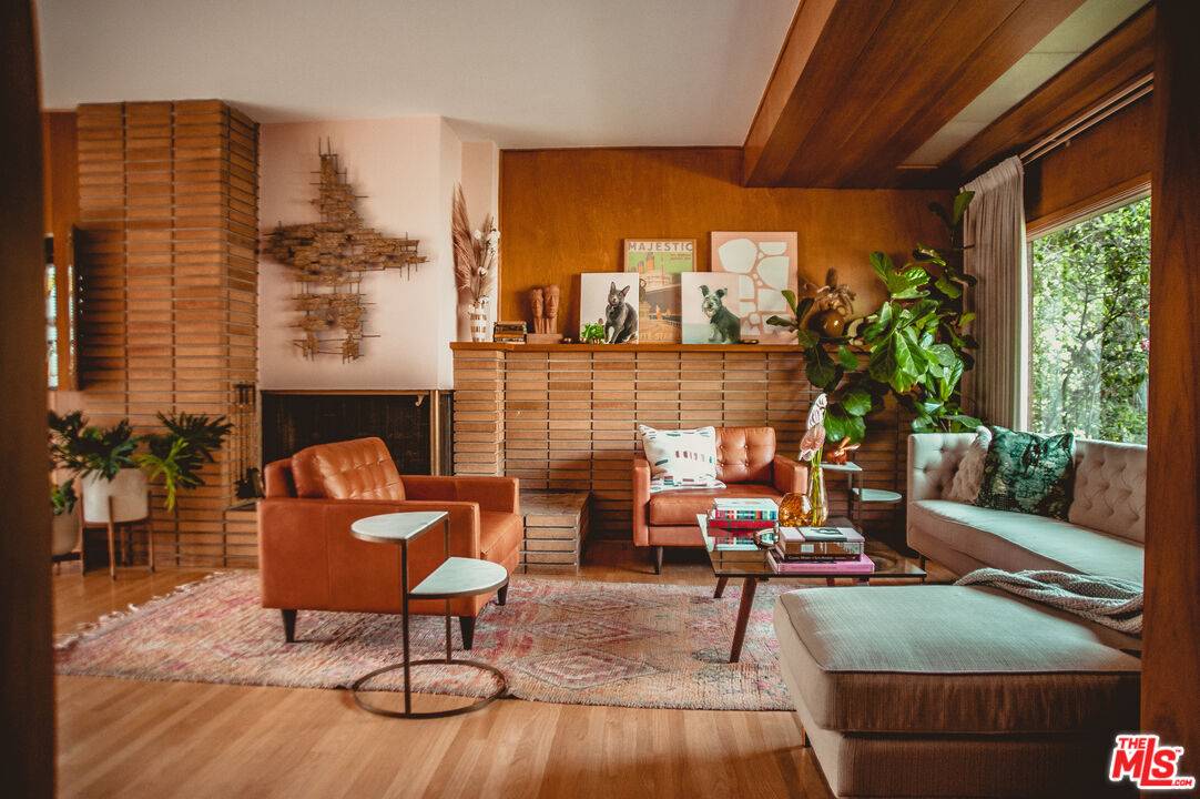 1080   Acanto Pl 3BR Brentwood La