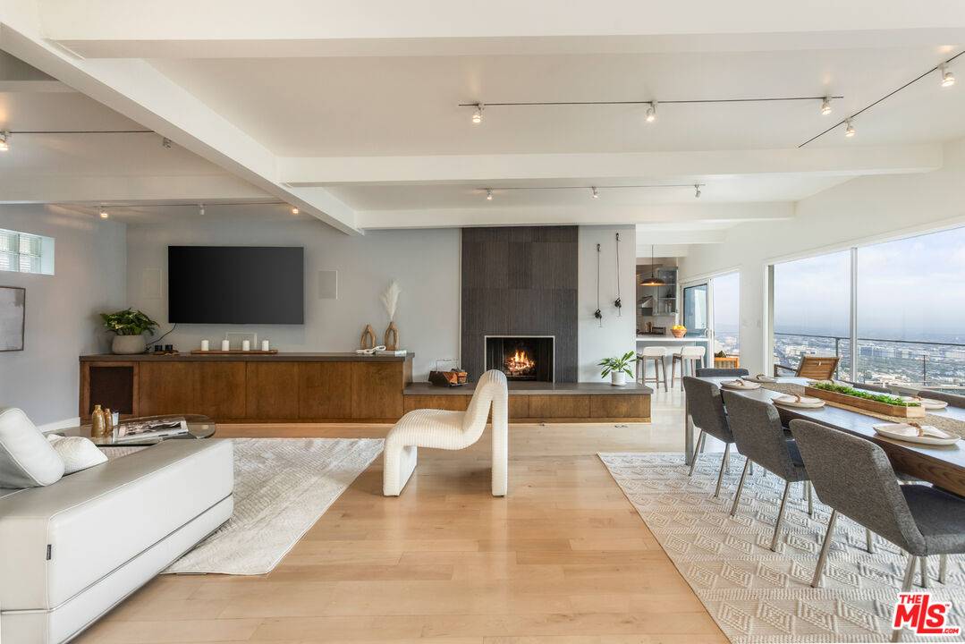 8558 Hollywood Blvd 3BR Sunset Strip La