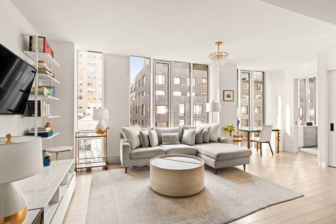 Residence 8 is a refined two bedroom, two bathroom, 1, 489 SF home offering light, privacy, and modern sophistication in the heart of Tribeca.