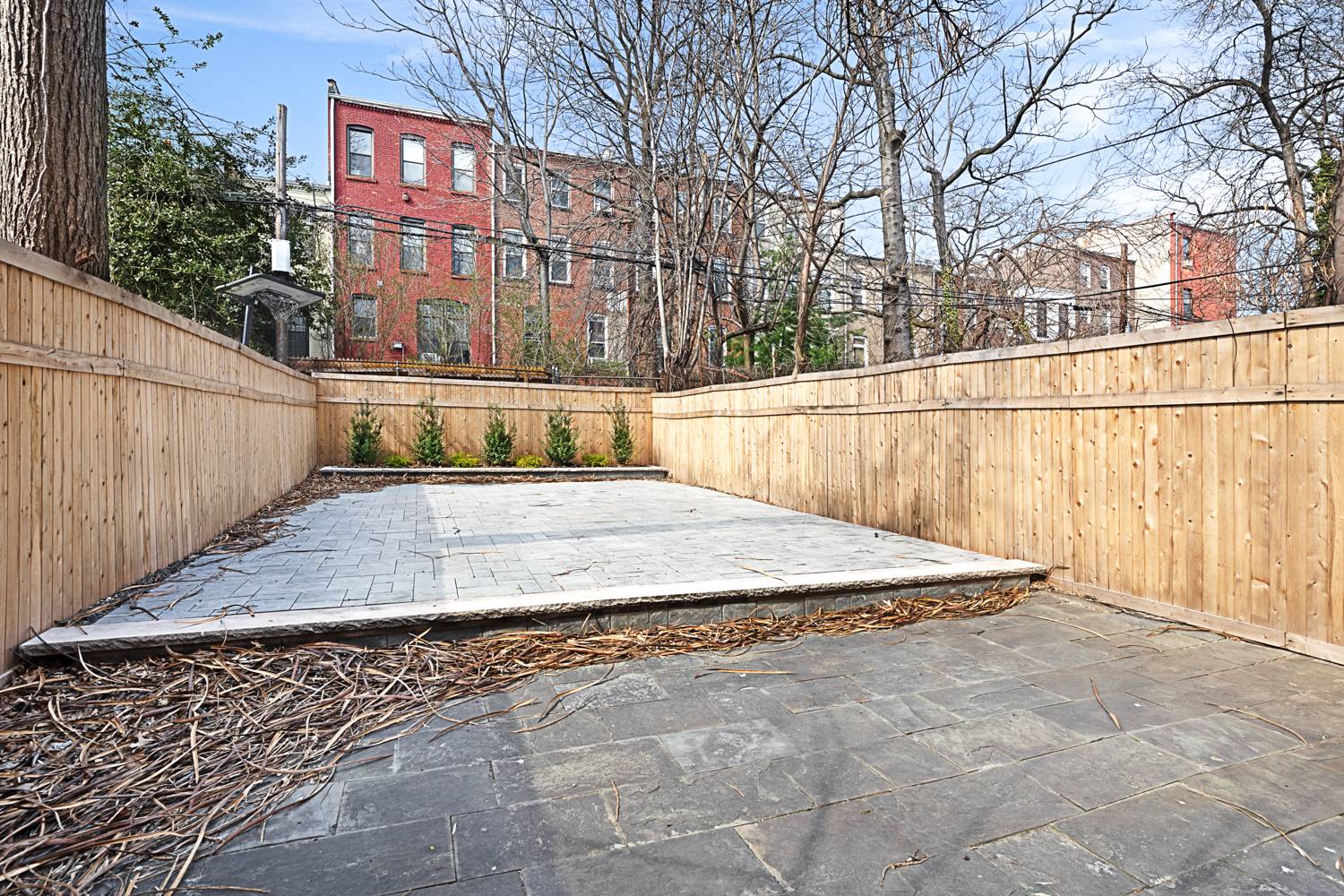 Ground level floor through 1 bedroom unit includes basement and backyard.