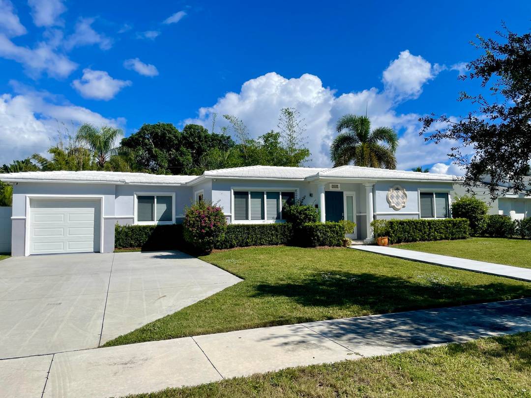 A pristine 2 bed 2 bath retreat with sun soaked swimming pool and spacious patio area, all set within the fully fenced private backyard and 8, 000 square foot lot.