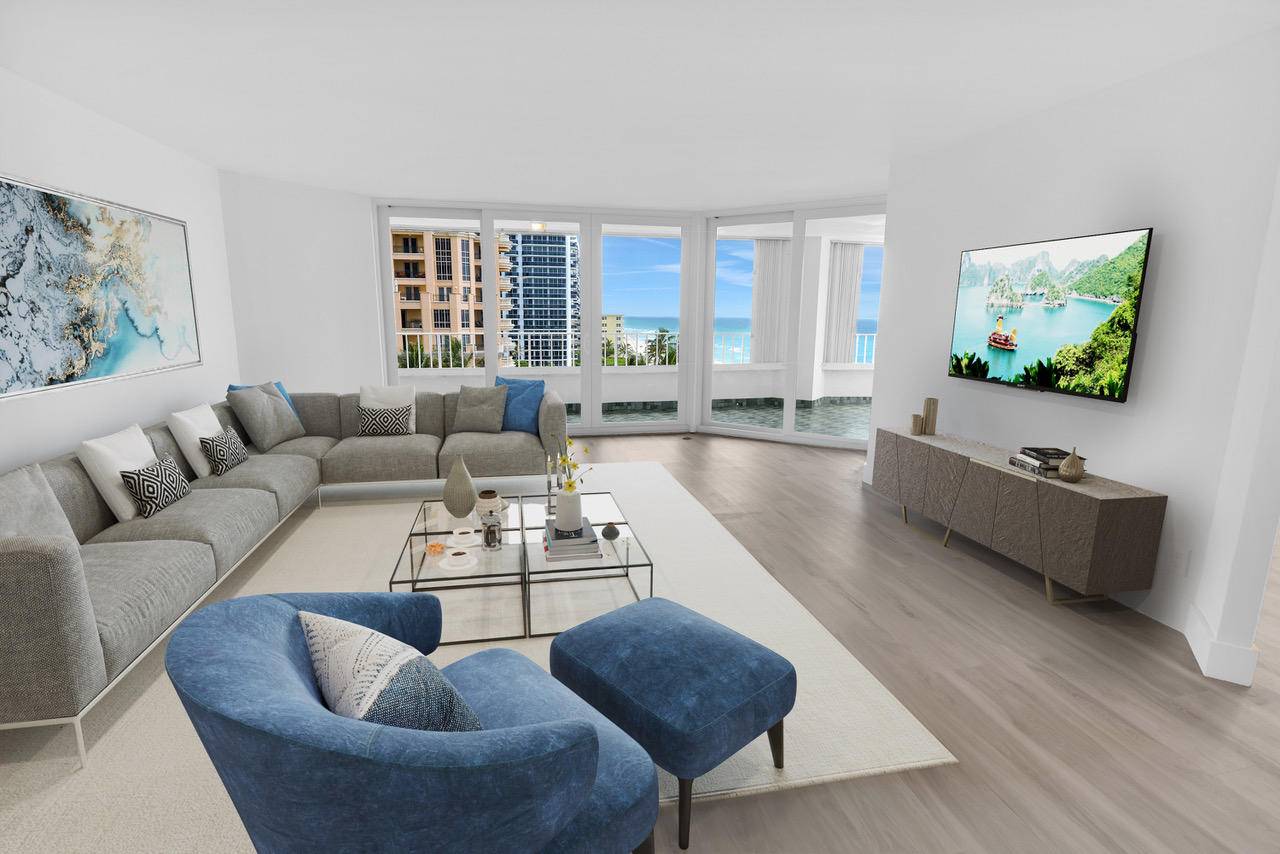Beachfront living at its best !