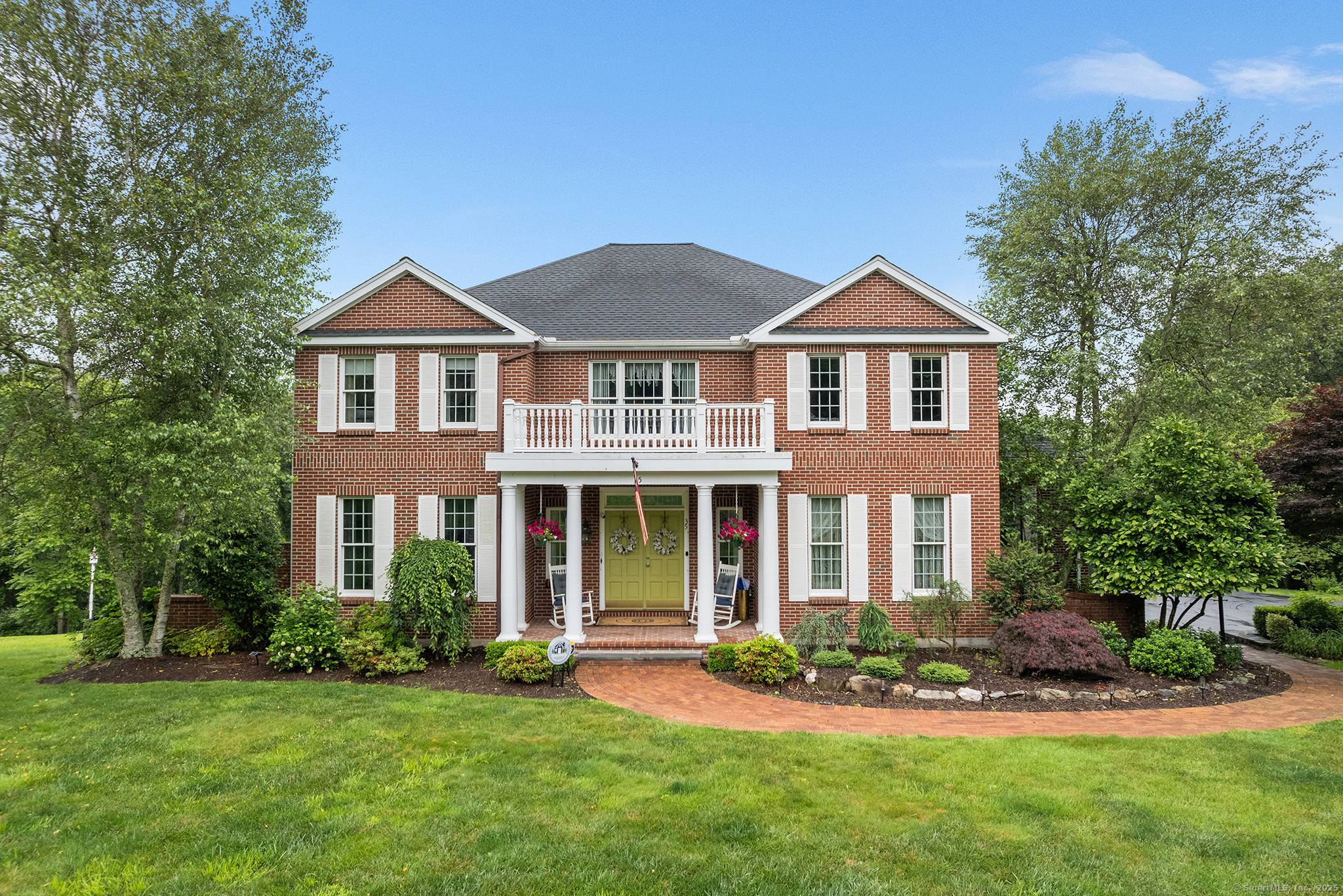 The perfect blend of luxury, comfort and convenience has arrived with this 4 BR 5 bath residence.