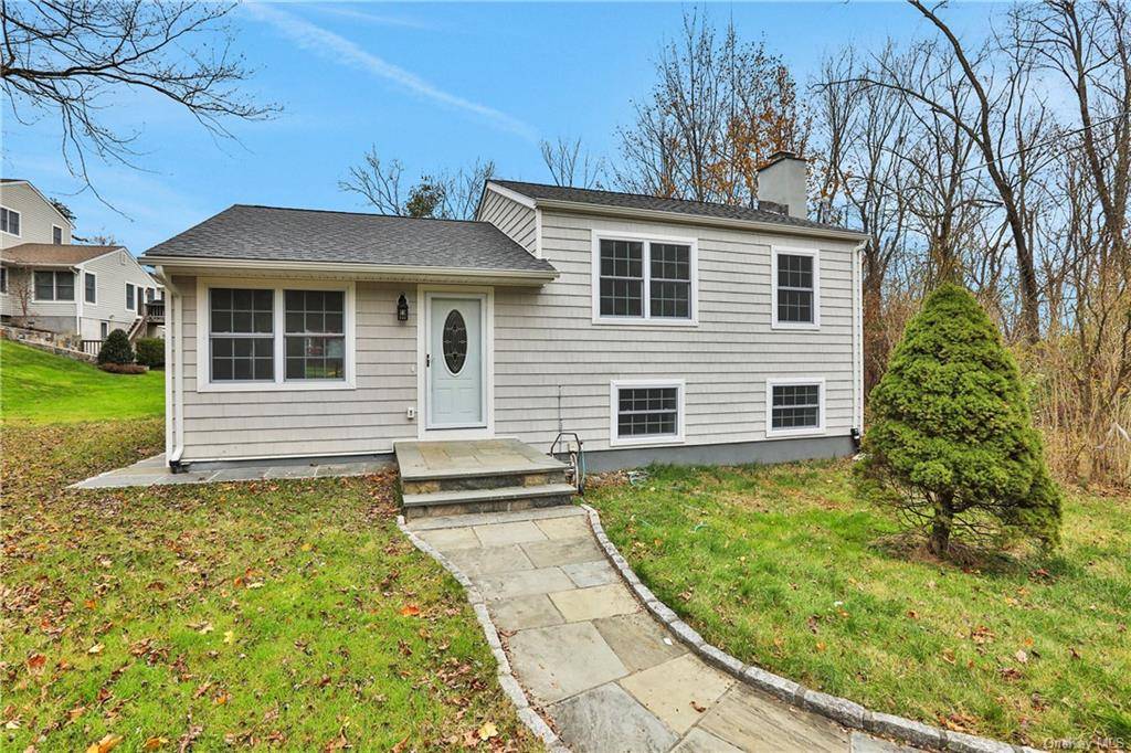 Built in 1956 and completely renovated in 2023, this Split level home with large living room, Dining area, Gorgeous kitchen with sliding glass doors to deck and back yard.