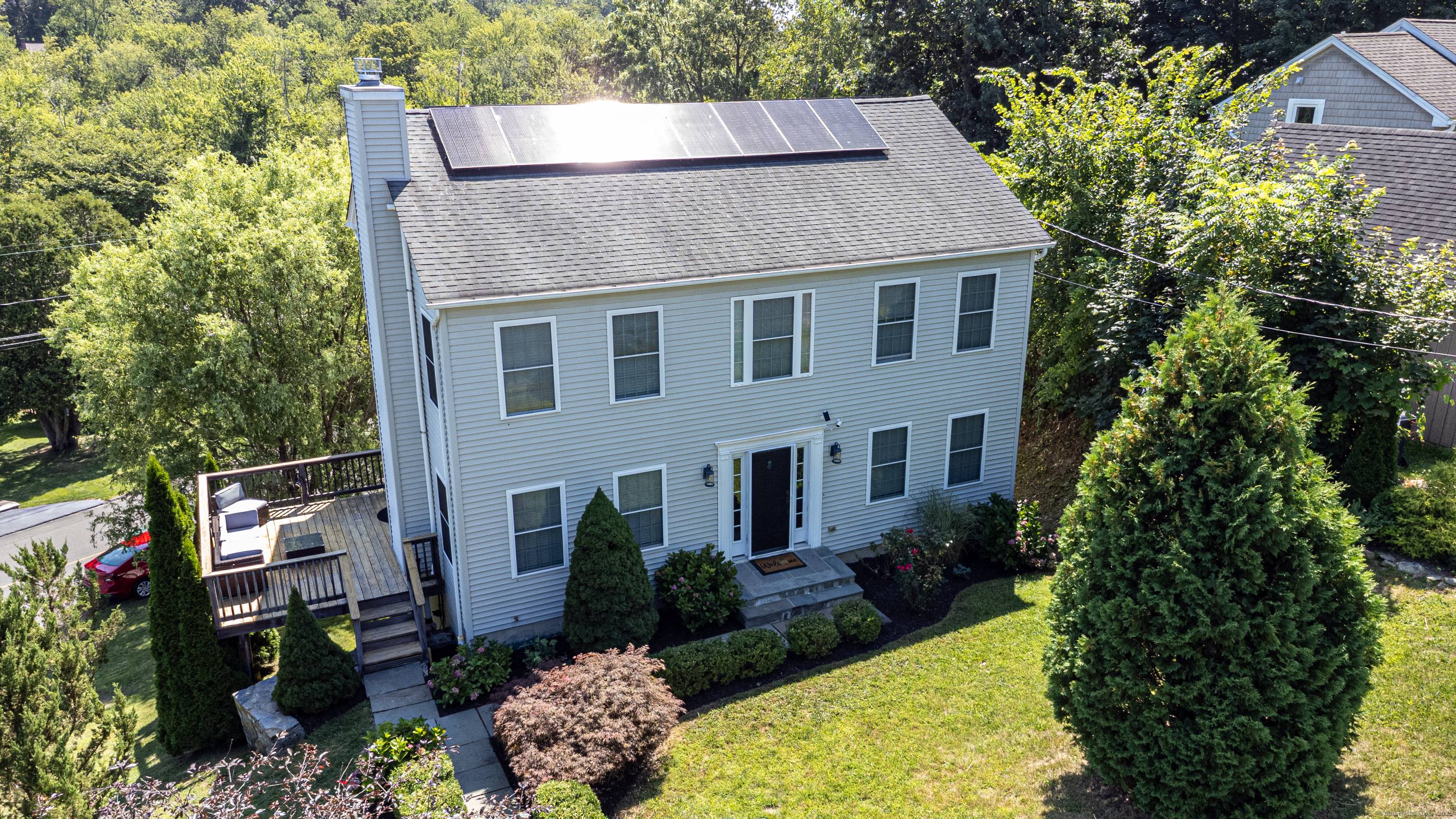 Welcome to 22 Bayview Your Candlewood Shores Retreat !