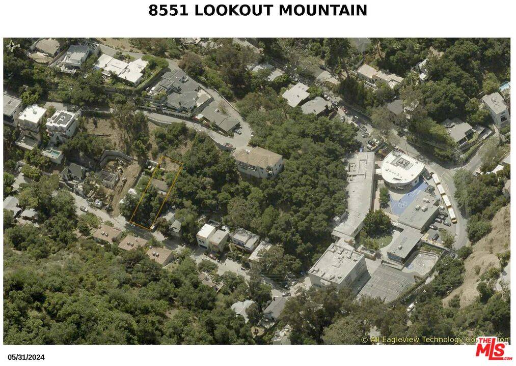 8551 Lookout Mountain Ave 2BR Hollywood Hills East La